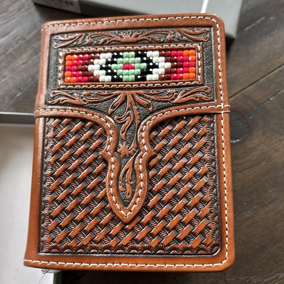 Nocona Tooled Leather,beaded diamond Aztec, Bi-Fold Flip,Western,slim fit wallet - Picture 3 of 11